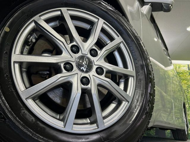 �y15�C���`�A���~�z�C�[���z�O�ςɃ}�b�`�����A���~�z�C�[���𑕒����Ă���܂��B�e��A���~�z�C�[����A�X�^�b�h���X�^�C�����戵�����Ă���܂��B���񂲑��k����������