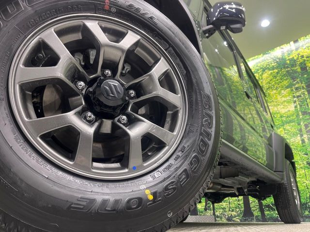 �y����15�C���`�A���~�z�C�[���z�O�ςɃ}�b�`���������A���~�z�C�[���𑕒����Ă���܂��B�e��ЊO�A���~�z�C�[����A�X�^�b�h���X�^�C�����戵�����Ă���܂��B���񂲑��k����������