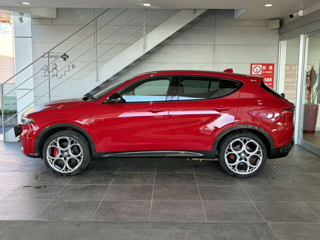 トナーレプラグインハイブリッド Q4 ヴェローチェ 4WD