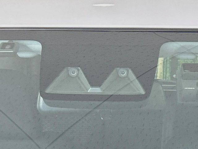 �y�X�}�[�g�A�V�X�g�z���s���ɑO���̎ԗ�����F�����A�Փ˂������Ȏ��͌x��ƃu���[�L�ŏՓˉ���Ɣ�Q�y�����A�V�X�g�B�����S�Ƀh���C�u�����y���݂��������܂��B