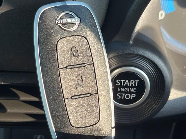 �y�C���e���W�F���g�L�[�z�J�o����|�P�b�g�ɓ��ꂽ�܂܂ł��h�A�̎{���E�������\�ȃX�}�[�g�L�[�𑕔��B�G���W���̃I���E�I�t�����J�M�����o���K�v����������Ƃ��Ă��֗��ł���