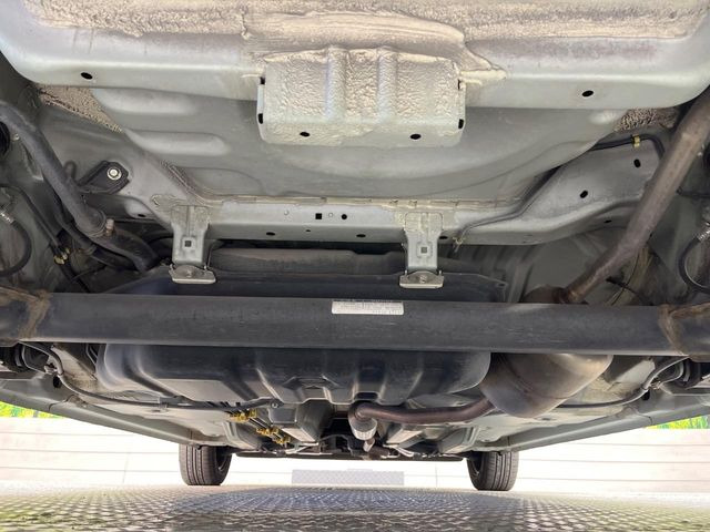 ��D�]�𒸂��Ă���܂��{�f�B�̒e�X�v���b�V���R�[�g���D�]��t���B�ʏ�̃K���X�R�[�g�ƈقȂ�A�ϋv�N��6�N�̖��@���K���X�R�[�e�B���O���A�{�f�B���L���C�ȏ�Ԃɕۂ��Ă���܂��B