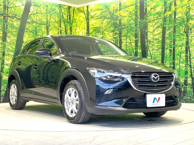 高透明度のガラス皮膜で撥水はもちろん、上質なツヤ・光沢を実現。紫外線や酸性雨から大切な愛車を保護し、色あせ・劣化を防止。「弾スプラッシュコート」、「弾プリミッサコート」からお選びいただけます。