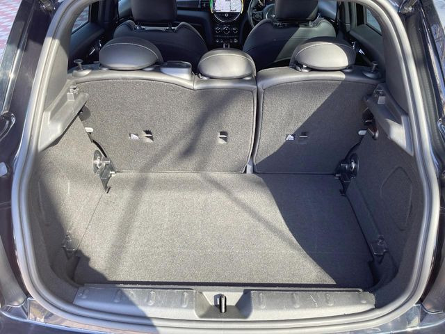 ���g�����N���[��:����L������e�X�y�[�X!���ꂾ���̍L��������΂��������⃌�W���[�Ȃǂɂ��œK�ł�!�g�p�������Ȃ����ꂢ�ȏ�Ԃ��ێ����Ă���܂��B