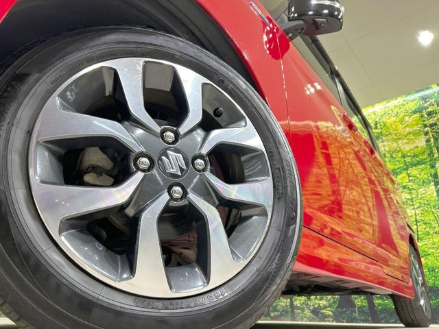 �y����15�C���`�A���~�z�C�[���z�O�ςɃ}�b�`���������A���~�z�C�[���𑕒����Ă���܂��B�e��ЊO�A���~�z�C�[����A�X�^�b�h���X�^�C�����戵�����Ă���܂��B���񂲑��k����������