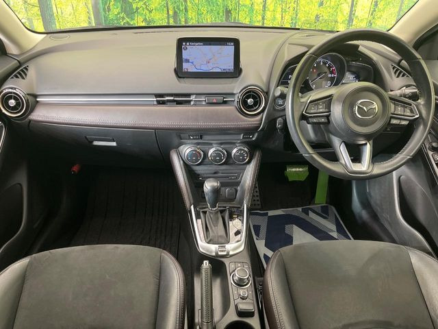 デミオ1.3 13S ツーリング Lパッケージ