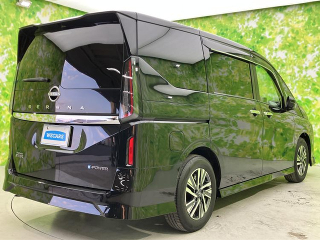 セレナ1.4 e-POWER ハイウェイスターV