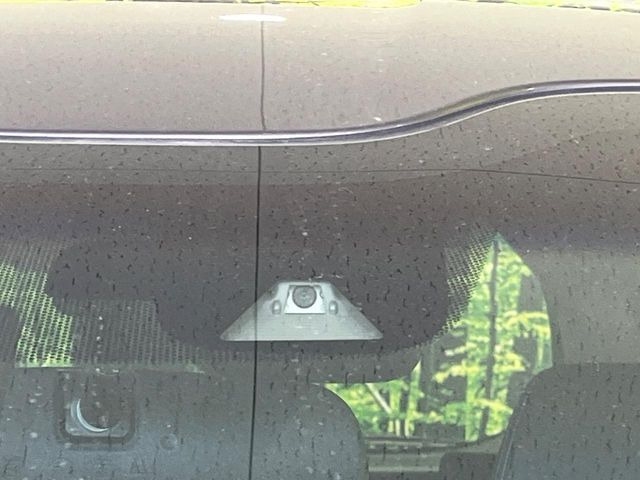 �y�z���_�Z���V���O�z���s���ɑO���̎ԗ�����F�����A�Փ˂������Ȏ��͌x��ƃu���[�L�ŏՓˉ���Ɣ�Q�y�����A�V�X�g�B�����S�Ƀh���C�u�����y���݂��������܂��B