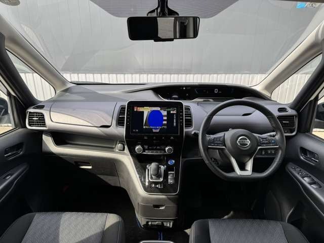 セレナ1.2 e-POWER ハイウェイスターV