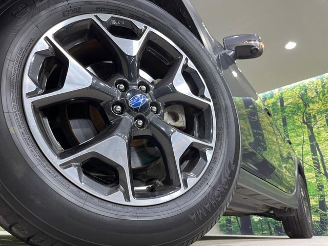 �y����17�C���`�A���~�z�C�[���z�O�ςɃ}�b�`���������A���~�z�C�[���𑕒����Ă���܂��B�e��ЊO�A���~�z�C�[����A�X�^�b�h���X�^�C�����戵�����Ă���܂��B���񂲑��k����������