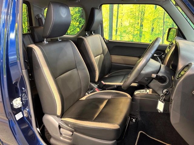 �y���烌�U�[�V�[�g�z����̂ӂ���肪�e�ՂŃ����e�i���X�����ȒP�ȁA�@�\���ɗD��鍇����v���̗p�����㎿�ȃV�[�g�ł��B����S�n���悭�A���������ӂ��S�n�ǂ��ԓ���Ԃ����o���Ă���܂��B