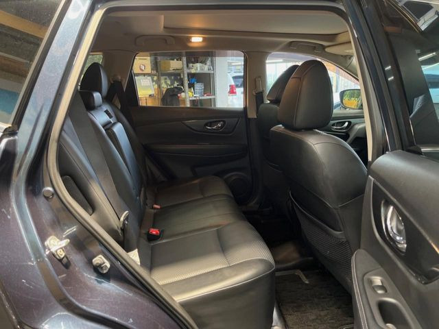 �㕔���Ȃ��C�ɂȂ�悤�ȃL�Y�E�����ւ��蓙�A�傫�ȃ_���[�W�͂Ȃ��A�ǍD�ȏ�Ԃł��B