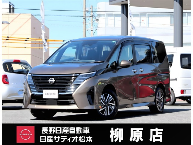 セレナ1.4 e-4ORCE ハイウェイスターV 4WD