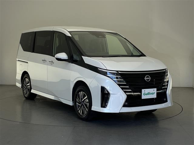 セレナ2.0 ハイウェイスターV 4WD