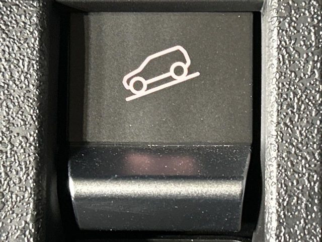 �y�_�E���q���A�V�X�g�z�}�ȍ⓹������Ƃ��Ɏ����Ńu���[�L�𐧌�A���̒ᑬ�x��ۂ��܂��B�ᓹ�∫�H�ȂǊ���₷���H�ʂ̉����ł��^�C�������b�N���Ȃ�������S!�n���h������ɏW���ł��܂�!