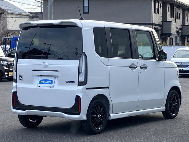 N-BOXカスタムブラック スタイル