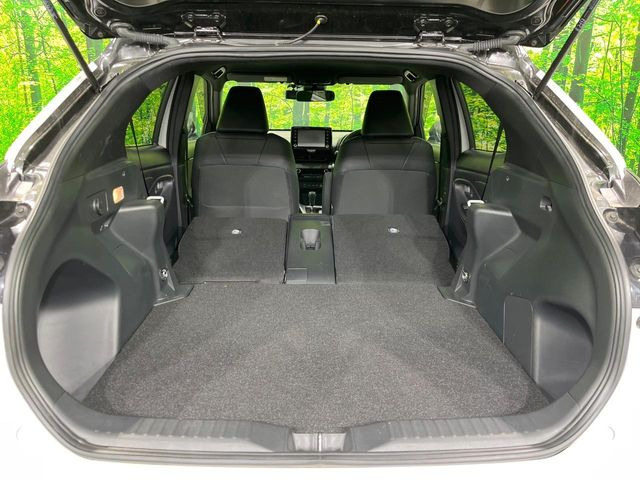 ���i�̂���������ʋ΁A���}���ɏ\���ȉ׎��X�y�[�X���m�ۂ��Ă���܂��B�Z�J���h�V�[�g��|���ƁA�傫�ȉו��̐ύڂ��\�ł���