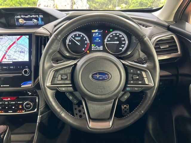 �y�����v�����X�e�A�����O�z�㎿�Ȋv���g�p���邱�ƂŁA��ɂ����������݂ƂĂ��^�]���₷���n���h���ł���