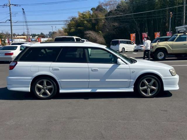 ���X�݌ɂ͊O���A�����N���[�j���O��ɓW�����A�����Ď��̏C�����̗L���A���[�^�[��������̗L������O�ҋ@�ւɂ�錟����S����{���Ă���܂��B�Ԍ��A�����A����h�������ЂőΉ��ł��܂��̂ł����S���������B