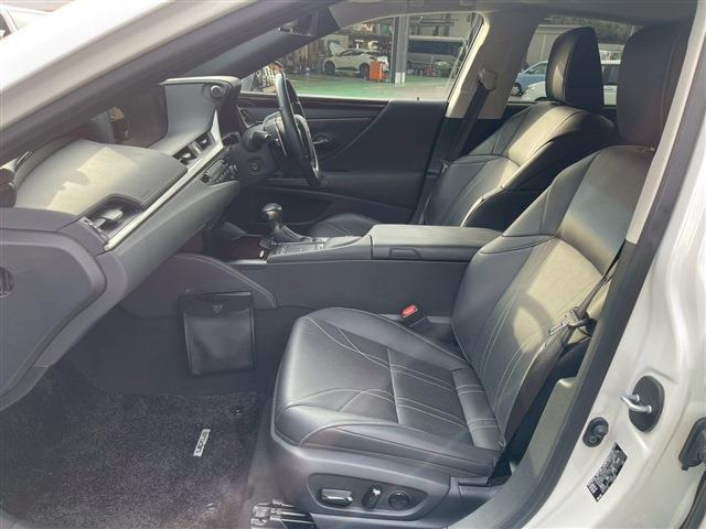 ES300h バージョンL