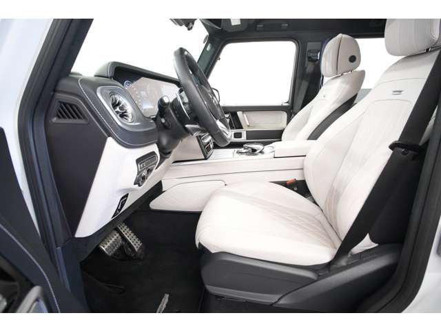 �h�A���J����ƊO���Ɠ��ꂳ�ꂽ������Ƃ�����������i�����������ĂĂ���܂��B