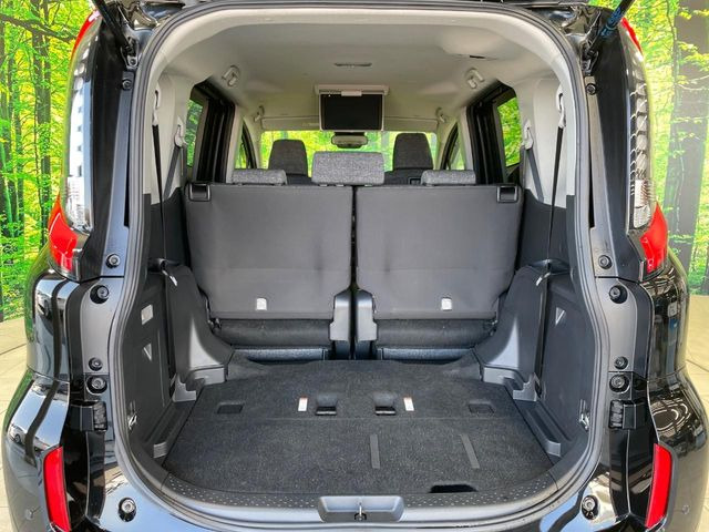 ���i�̂���������ʋ΁A���}���ɏ\���ȉ׎��X�y�[�X���m�ۂ��Ă���܂��B�Z�J���h�V�[�g��|���ƁA�傫�ȉו��̐ύڂ��\�ł���