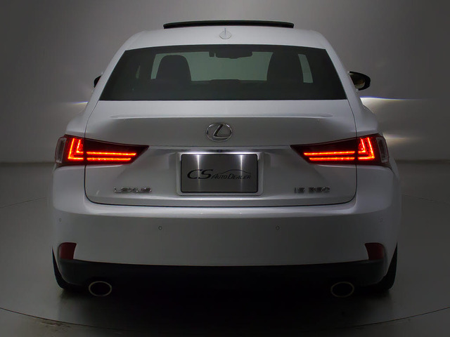 ★テールスモークやLED加工、マフラー、ルーフスポイラー、エアロパーツなど取り付け承ります!