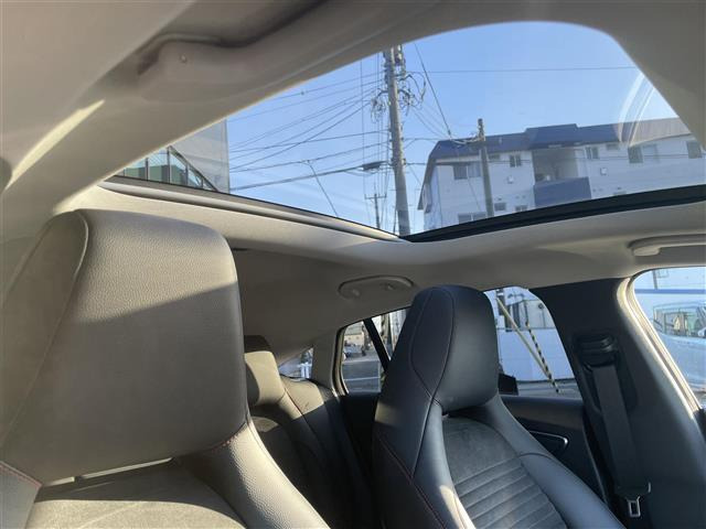 CLAシューティングブレークCLA180 AMGスタイル