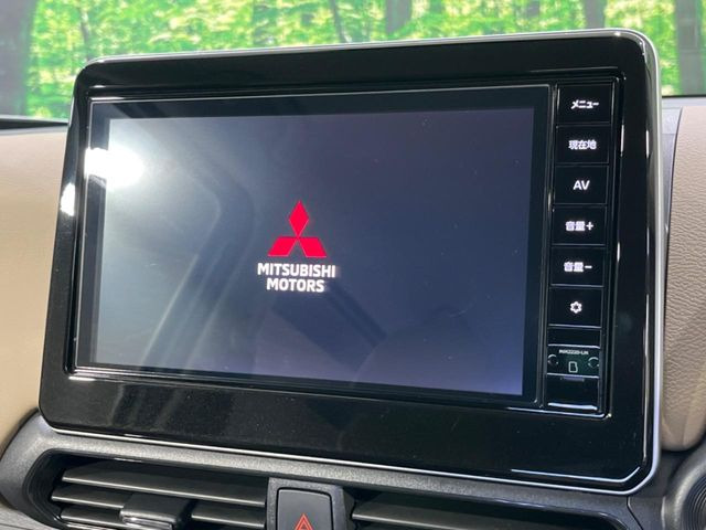 �y�����i�r�z�l�C�̏����i�r�𑕔����Ă���܂��B�i�r�̎g���₷���͂������A�I�[�f�B�I�@�\���[��!�L�����v�◷�s�͂������A�ʋ΂┃�����ȂǕ��i�̃h���C�u���y�����Ȃ�͂���