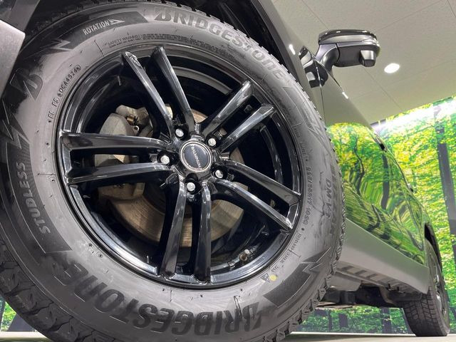 �y17�C���`�A���~�z�C�[���z�O�ςɃ}�b�`�����A���~�z�C�[���𑕒����Ă���܂��B�e��A���~�z�C�[����A�X�^�b�h���X�^�C�����戵�����Ă���܂��B���񂲑��k����������