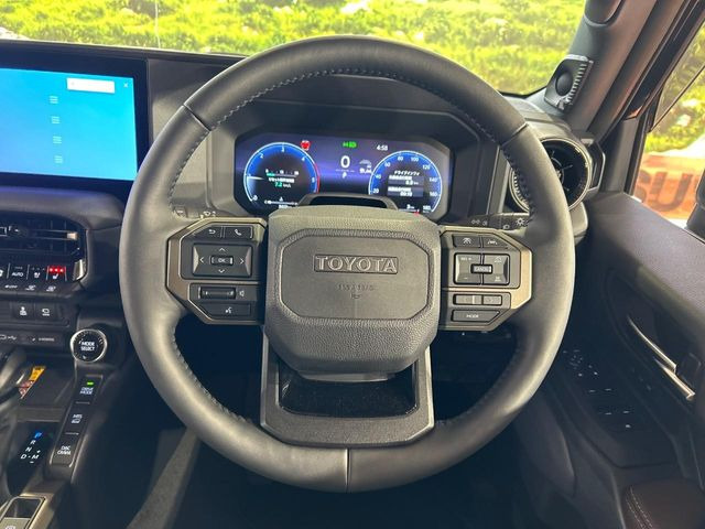 �y�����v�����X�e�A�����O�z�㎿�Ȋv���g�p���邱�ƂŁA��ɂ����������݂ƂĂ��^�]���₷���n���h���ł���