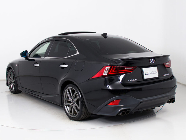 4本出しマフラー装着済み!別途変更も可能となりますのでご相談ください!