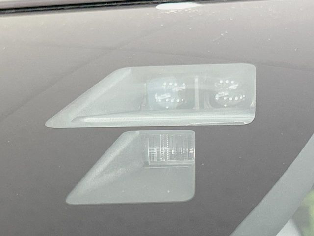 �y�X�}�[�g�V�e�B�u���[�L�T�|�[�g�z�ᑬ���s���ɑO���̎ԗ�����F�����A�Փ˂������Ȏ��͌x��ƃu���[�L�ŏՓˉ���Ɣ�Q�y�����A�V�X�g�B�����S�Ƀh���C�u�����y���݂��������܂��B