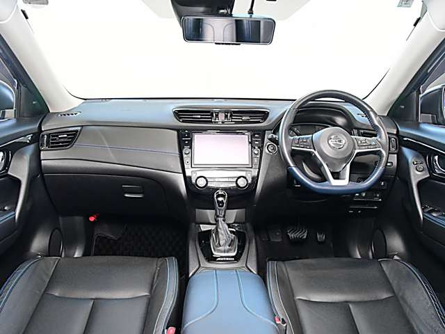 エクストレイル2.0 AUTECH iパッケージ 4WD