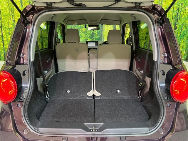 ���i�̂���������ʋ΁A���}���ɏ\���ȉ׎��X�y�[�X���m�ۂ��Ă���܂��B�Z�J���h�V�[�g��|���ƁA�傫�ȉו��̐ύڂ��\�ł���