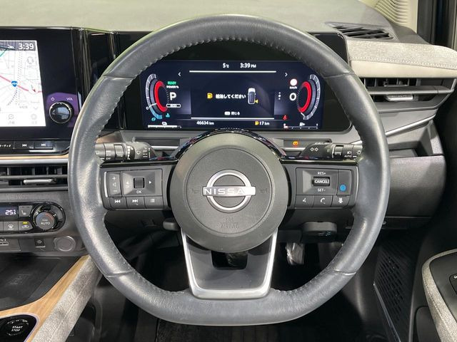 �y�����v�����X�e�A�����O�z�㎿�Ȋv���g�p���邱�ƂŁA��ɂ����������݂ƂĂ��^�]���₷���n���h���ł���