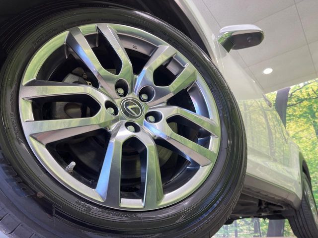 �y����18�C���`�A���~�z�C�[���z�O�ςɃ}�b�`���������A���~�z�C�[���𑕒����Ă���܂��B�e��ЊO�A���~�z�C�[����A�X�^�b�h���X�^�C�����戵�����Ă���܂��B���񂲑��k����������