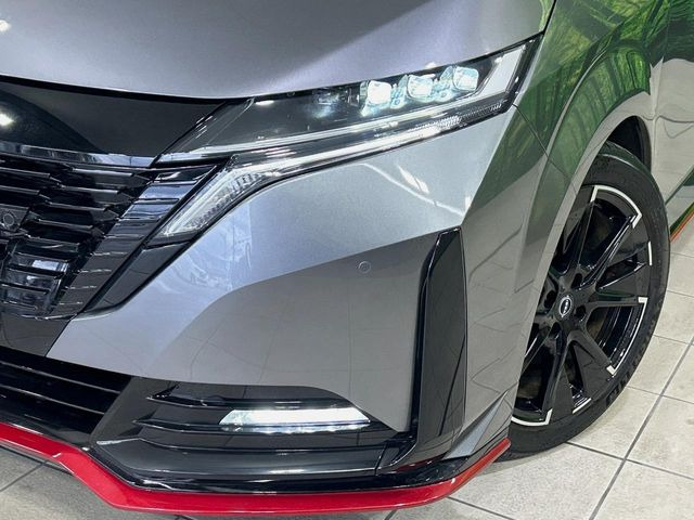 �yLED�w�b�h���C�g�z���V����ԑ��s�����ǍD�Ȏ��E���m�ۂ����S���ĉ^�]�ł��鍂�P�xLED�w�b�h���C�g�𑕔�!�_�����x�������A����d�͂��}�����Ă��܂��B