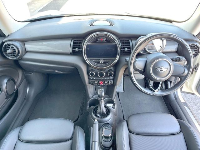 �A���ԃO���[�v���݌ɐ���2,000��!�S���̌n��X���烁�[�J�[�E�Ԏ��킸���Љ�o����̂ŁA���Ȃ��Ƀs�b�^���̂��Ԃ�������͂��ł���܂��͂��₢���킹��������