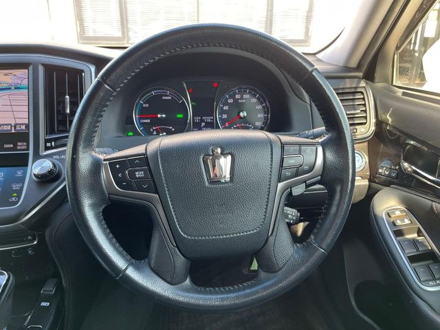 �y�����v�����X�e�A�����O�z�㎿�Ȋv���g�p���邱�ƂŁA��ɂ����������݂ƂĂ��^�]���₷���n���h���ł���