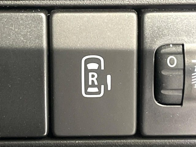 �y�p���[�X���C�h�h�A�z�X�}�[�g�L�[��^�]�Ȃ̃X�C�b�`�ŃX���C�h�h�A�̊J���\���d��������͂����ăh�A���J����K�v�������A���������q�l�ł��A�d���ו��������Ă��鎞�����N�ɊJ���߂ł��܂���