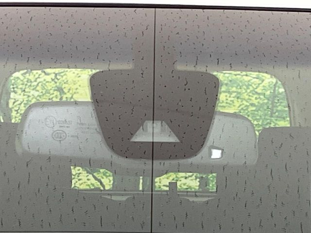 �y�G�}�[�W�F���V�[�u���[�L�z���s���ɑO���̎ԗ�����F�����A�Փ˂������Ȏ��͌x��ƃu���[�L�ŏՓˉ���Ɣ�Q�y�����A�V�X�g�B�����S�Ƀh���C�u�����y���݂��������܂��B