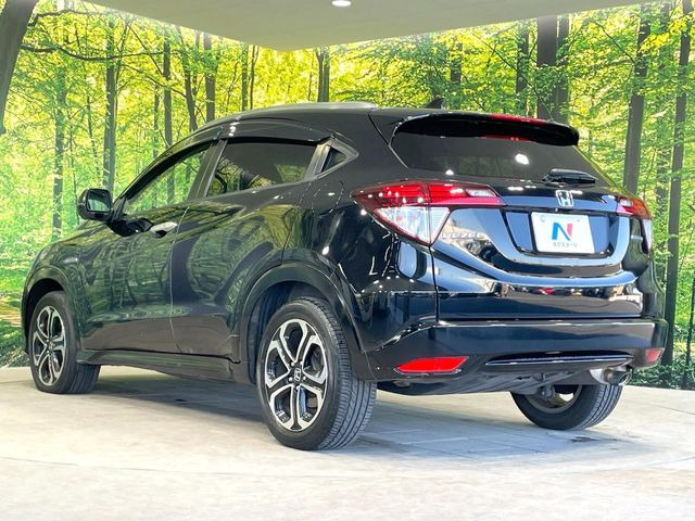 ☆全国のネクステージからお取り寄せが可能※!遠方の店舗に展示してあるクルマが気になる場合も、最寄りの店舗でご覧いただくことが可能です!是非私たちに要望をお聞かせください!※別途費用