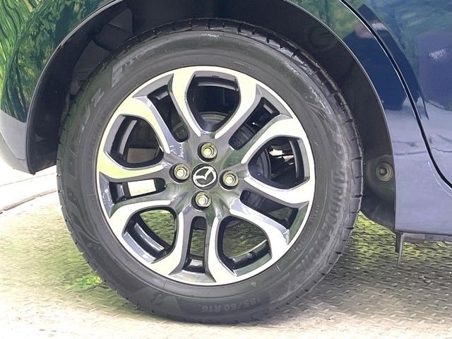 �y����16�C���`�A���~�z�C�[���z�O�ςɃ}�b�`���������A���~�z�C�[���𑕒����Ă���܂��B�e��ЊO�A���~�z�C�[����A�X�^�b�h���X�^�C�����戵�����Ă���܂��B���񂲑��k����������