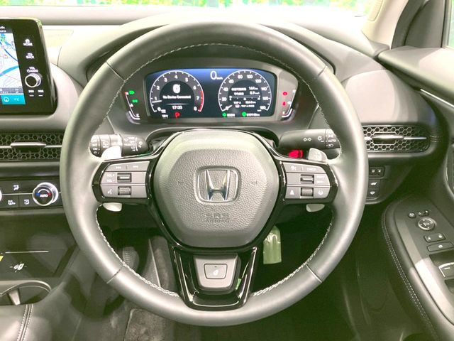 �y�����v�����X�e�A�����O�z�㎿�Ȋv���g�p���邱�ƂŁA��ɂ����������݂ƂĂ��^�]���₷���n���h���ł���