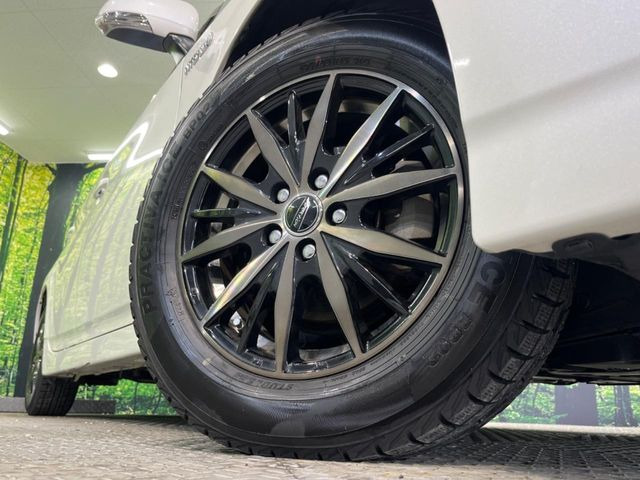 �y�A���~�z�C�[���z�O�ςɃ}�b�`�����A���~�z�C�[���𑕒����Ă���܂��B�e��A���~�z�C�[����A�X�^�b�h���X�^�C�����戵�����Ă���܂��B���񂲑��k����������