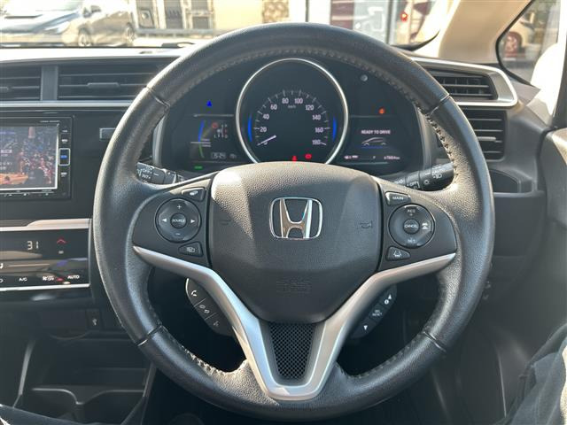 フィット1.5 ハイブリッド L ホンダセンシング