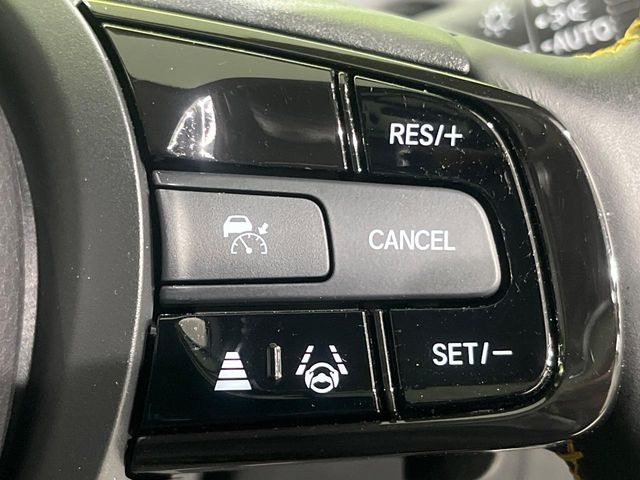 �y�A�_�v�e�B�u�N���[�Y�R���g���[���z�������H�ł̒��������s���y��!!�����ő��x��ۂN���[�Y�R���g���[�����A�Փˌy���V�X�e���ƘA�g���A�O���̎ԗ������m���ĎԊԂ�ۂ悤�ɑ��x���߂��Ă���܂�!!