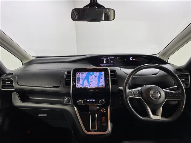 セレナ2.0 ハイウェイスター プロパイロット エディション