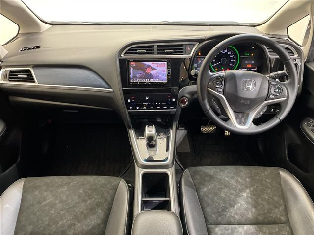 シャトル1.5 ハイブリッド X ホンダセンシング